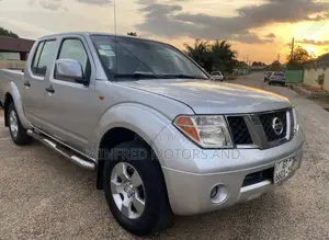 Nissan Navara 2015 Gray