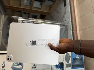 Apple iPad Pro 13 (2024) 1 TB Silver
