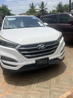 Hyundai Tucson SE AWD 2017 White