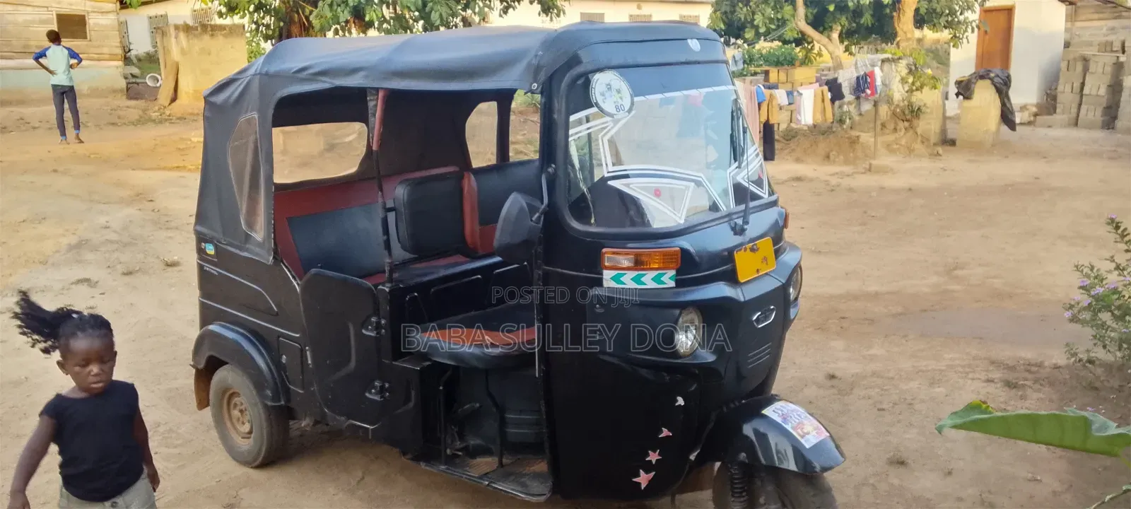 Bajaj RE 2024 Black