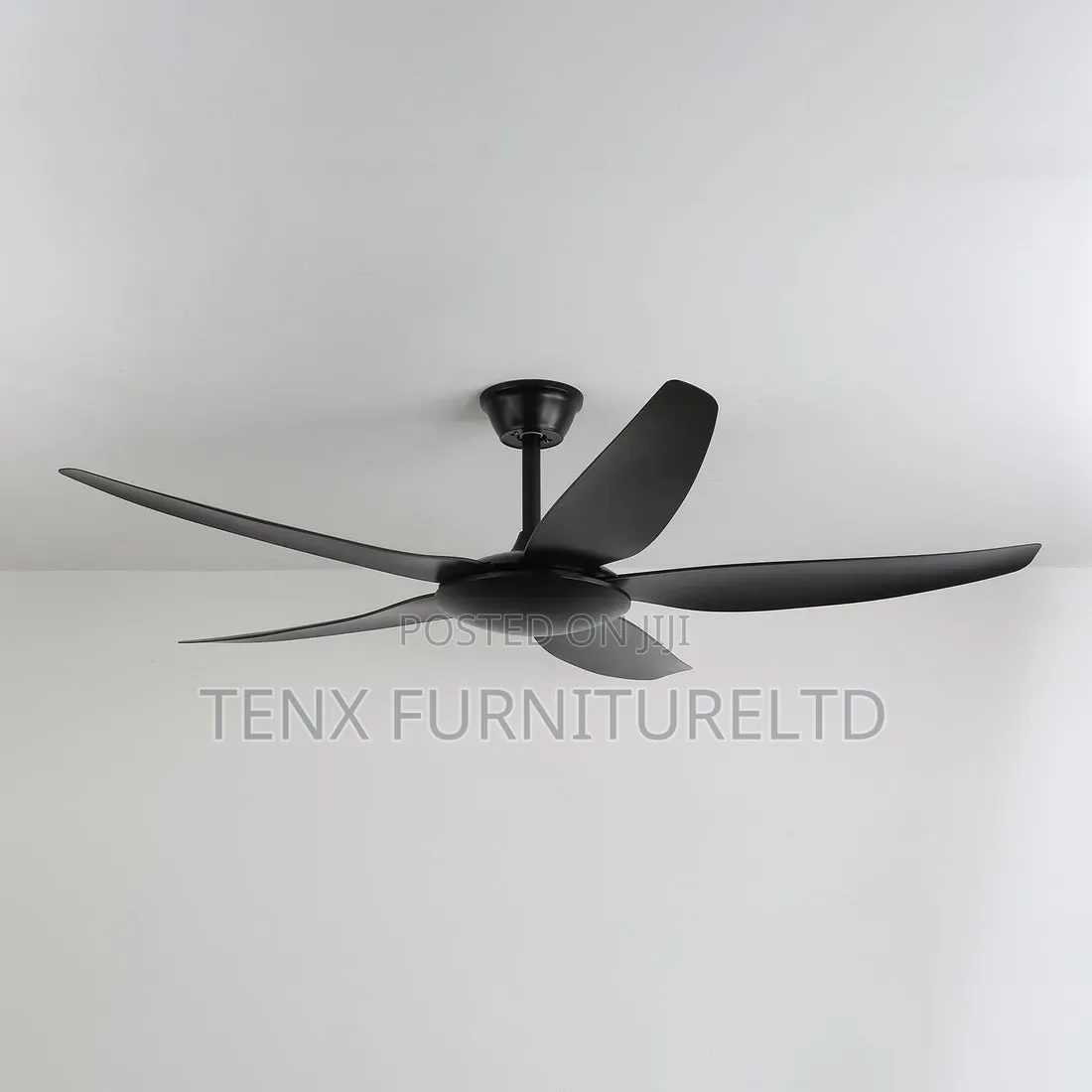 Ceiling Fan 5 Blades and Smooth Airflow