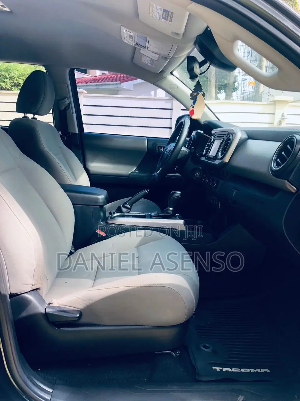 Toyota Tacoma 2018 Gray