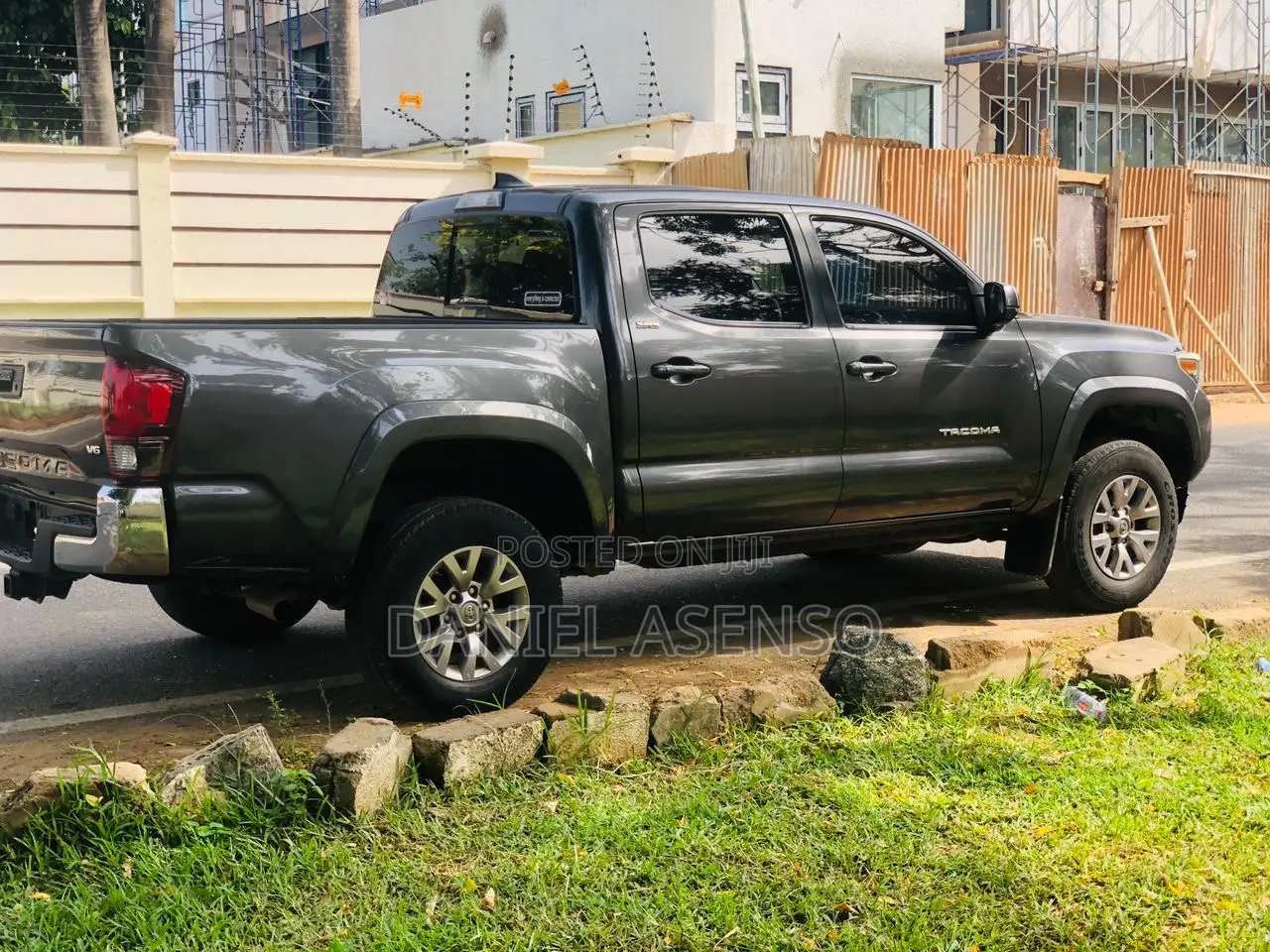 Toyota Tacoma 2018 Gray