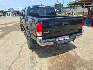Toyota Tacoma 2019 Black