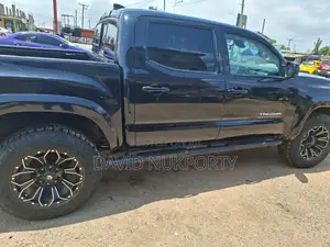 Toyota Tacoma 2019 Black