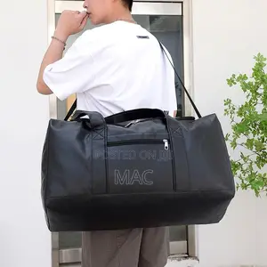 Leather Traveling Bag - Black