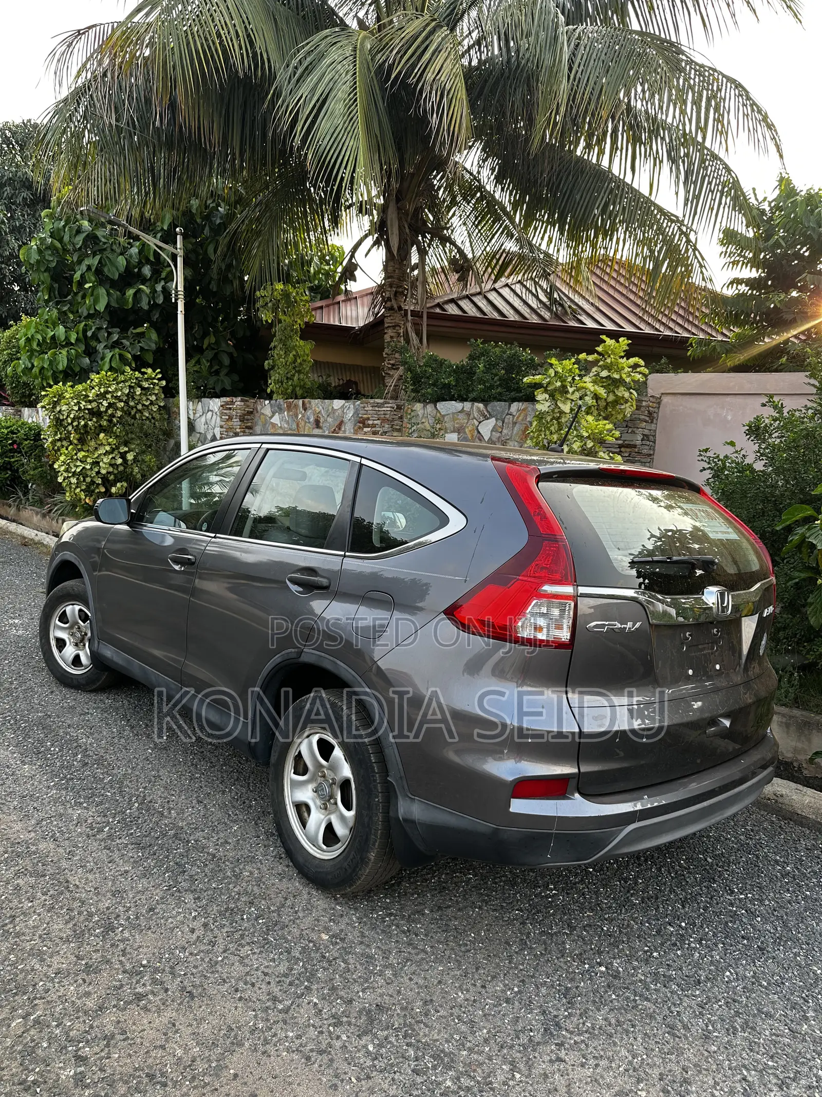 Honda CR-V LX 4dr SUV AWD (2.4L 4cyl CVT) 2015 Gray