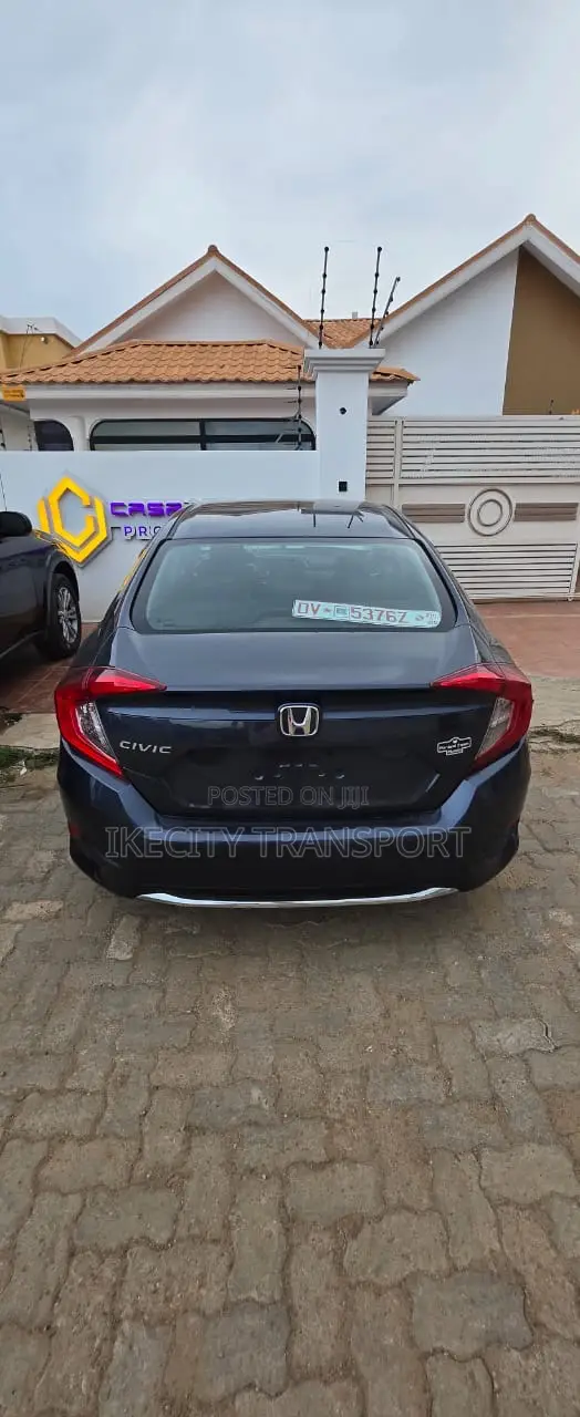 Honda Civic EX Hatchback 2020 Blue