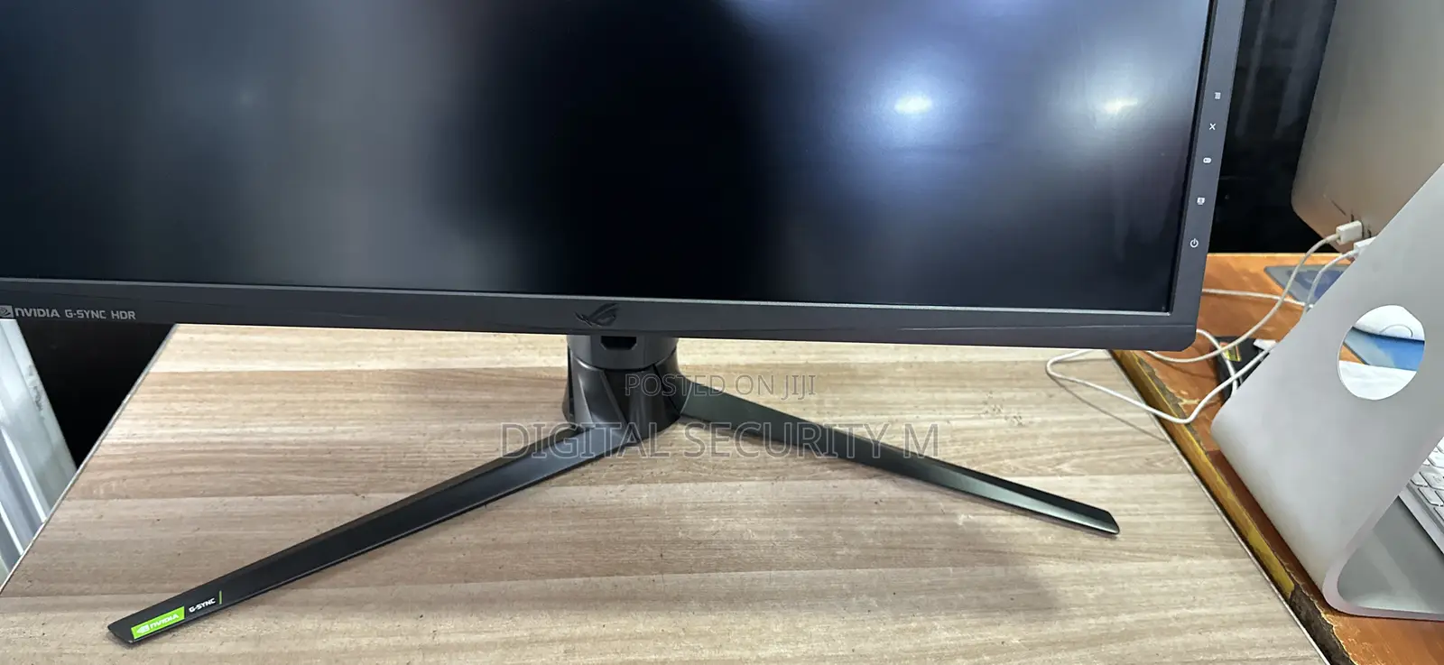 Asus Rog Swift Pg27uq 27” Uhd 144hz Dp