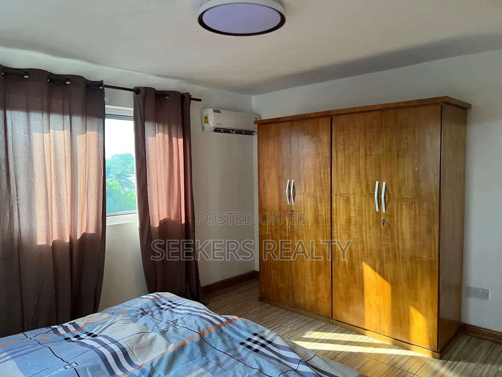 Furnished 3bdrm Apartment in Seekers Realty, Oxford Street for rent