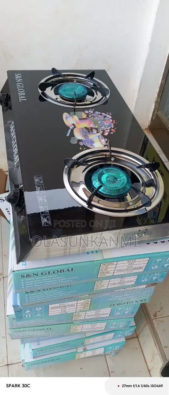 Gas Stove With Glass Panel