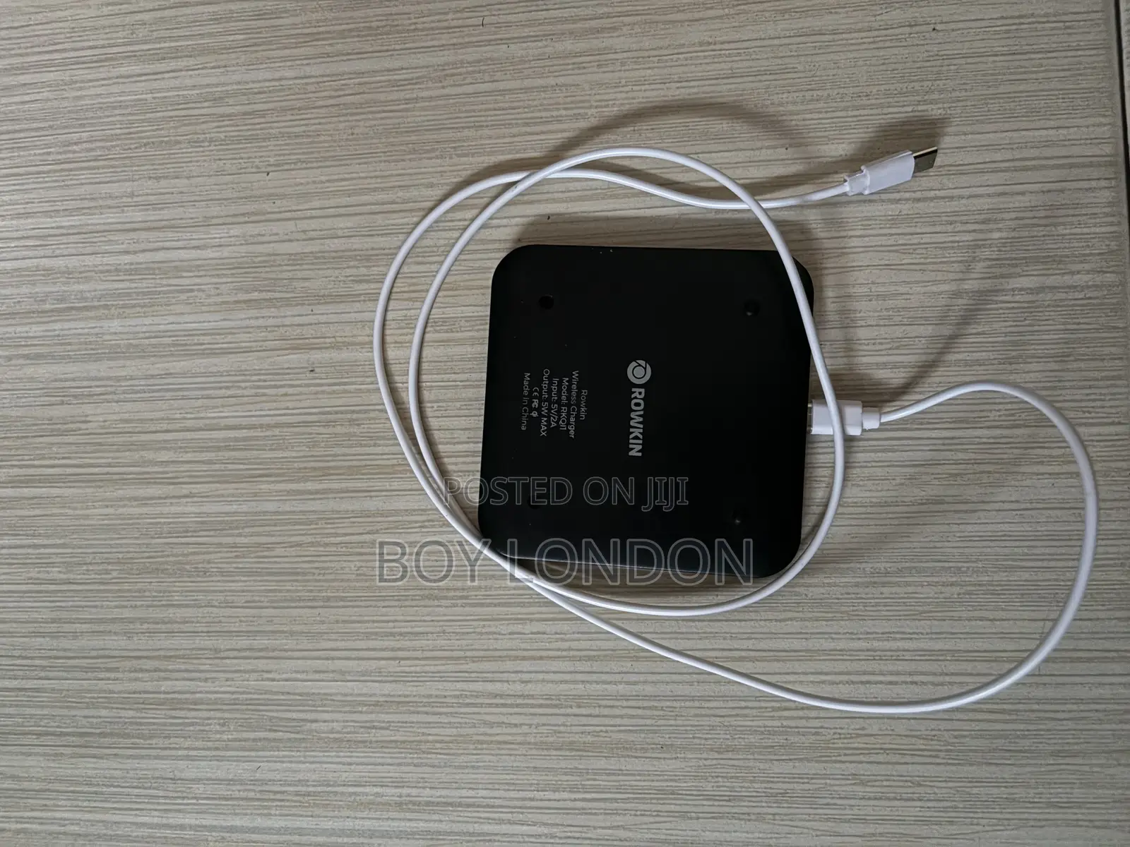 Rowkin Wireless Type C Charger for iPhone