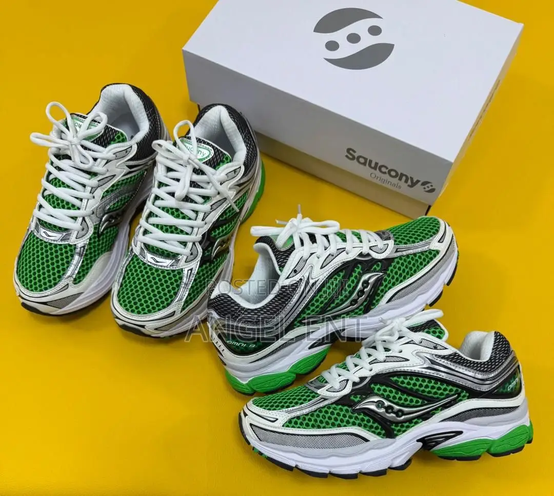 Saucony Progrid Omni 9 Sneakers Available (Location: Adum Kumasi)