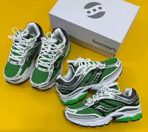 Saucony Progrid Omni 9 Sneakers Available (Location: Adum Kumasi)