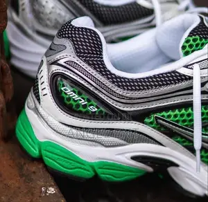 Saucony Progrid Omni 9 Sneakers Available (Location: Adum Kumasi)