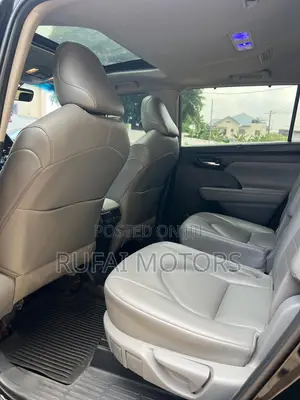 Toyota Highlander XLE 2021 Black