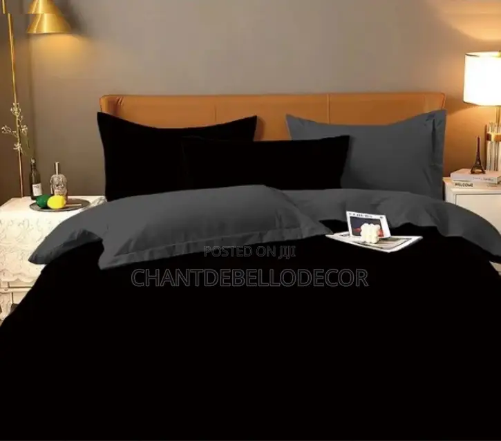 Premium Quality Reversible and Removable Zip Duvet Set ( 7 in 1 )