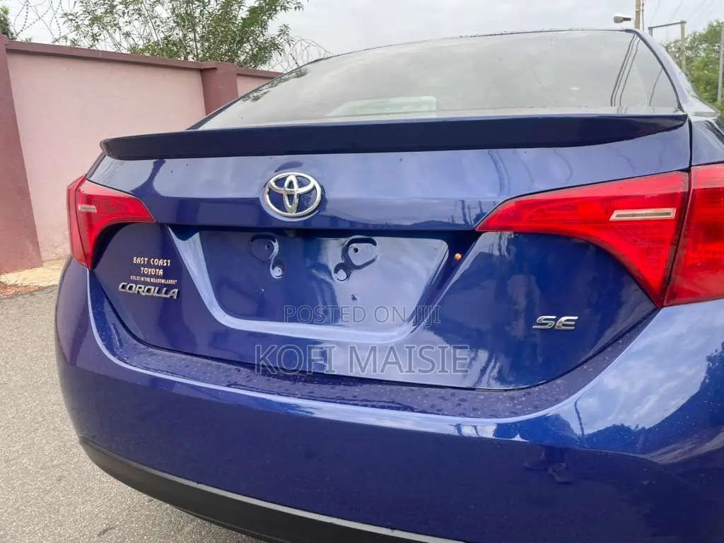 Toyota Corolla SE 4dr Sedan (1.8L 4cyl CVT) 2017 Blue