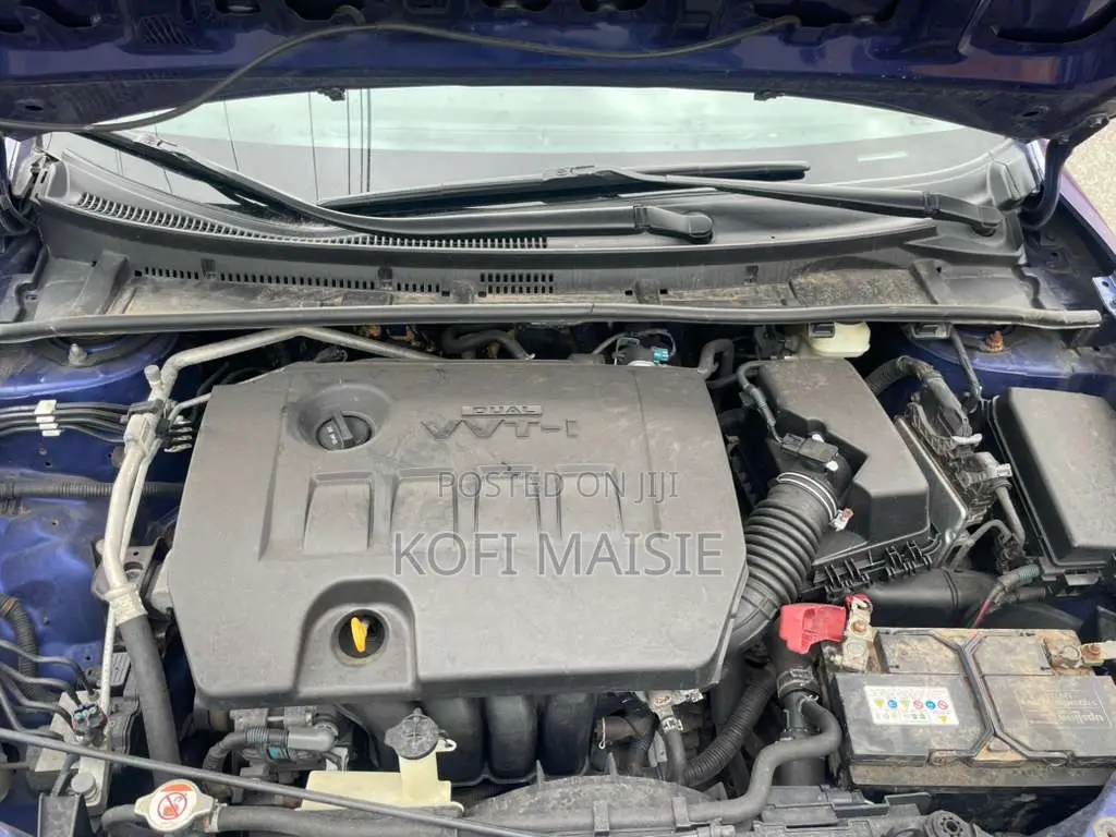 Toyota Corolla SE 4dr Sedan (1.8L 4cyl CVT) 2017 Blue