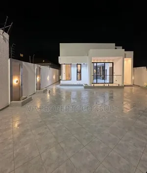 3bdrm House in Lake Side Estate for sale