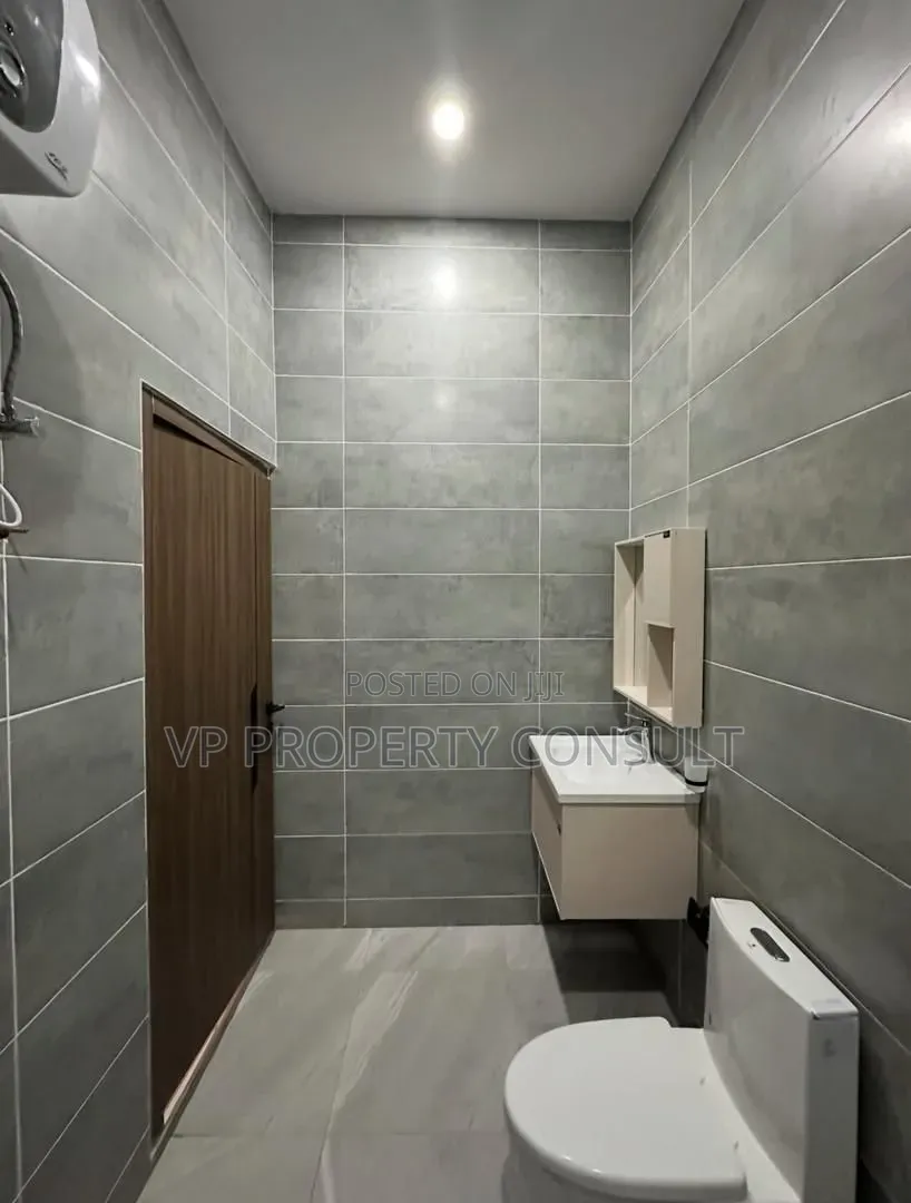 3bdrm House in Lake Side Estate for sale