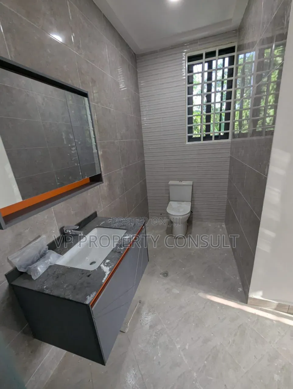 3bdrm House in Mile 7 for sale