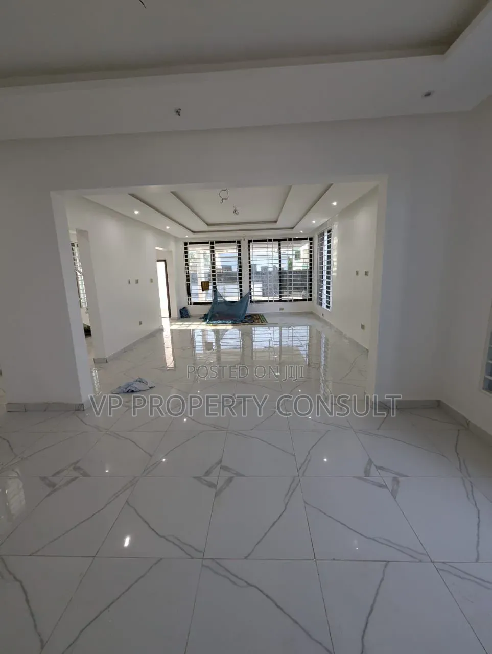 3bdrm House in Mile 7 for sale