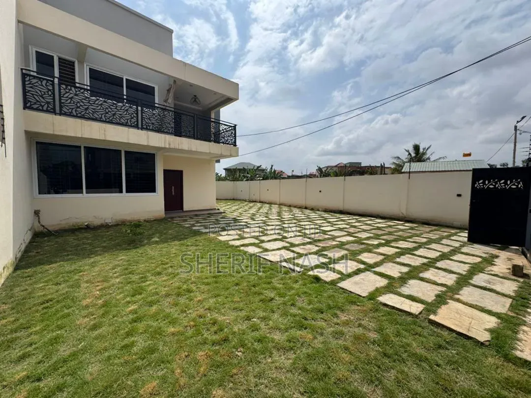 3bdrm Duplex in Agbogba, Accra Metropolitan for rent
