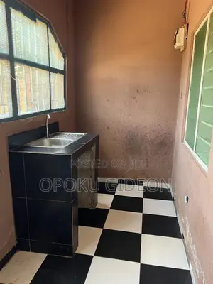 1bdrm Apartment in Ablekuma, Olebu for rent
