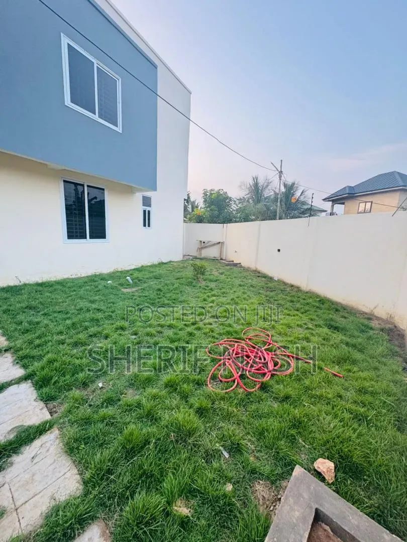 3bdrm Duplex in Agbogba, Accra Metropolitan for rent