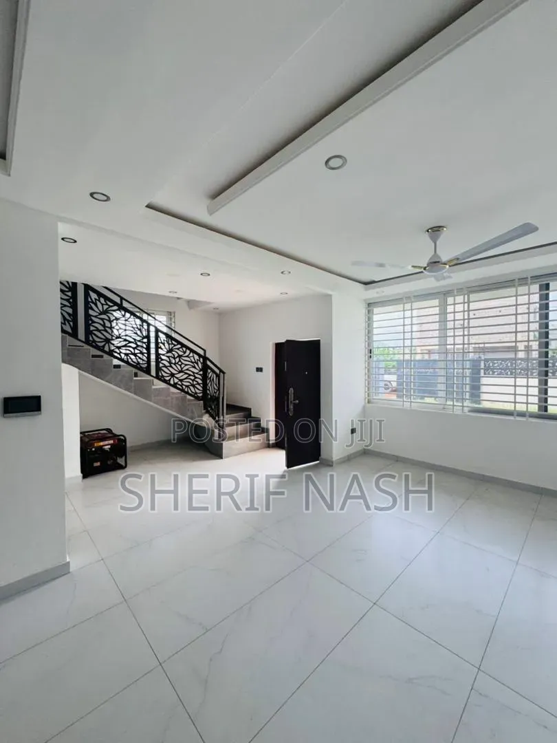 3bdrm Duplex in Agbogba, Accra Metropolitan for rent