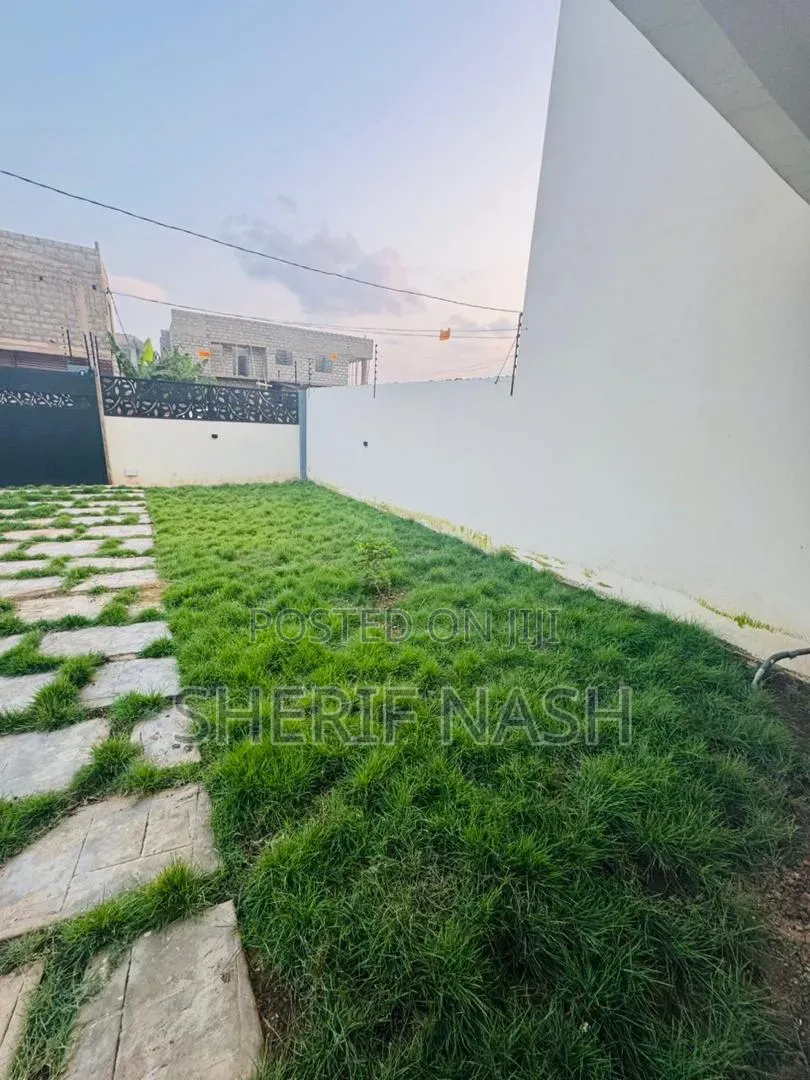 3bdrm Duplex in Agbogba, Accra Metropolitan for rent