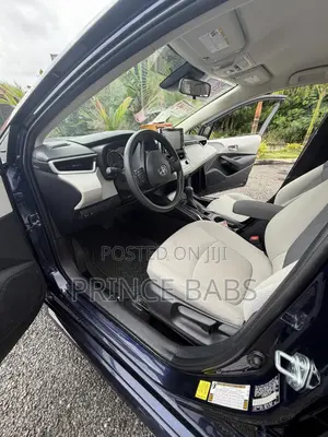 Toyota Corolla LE 2021