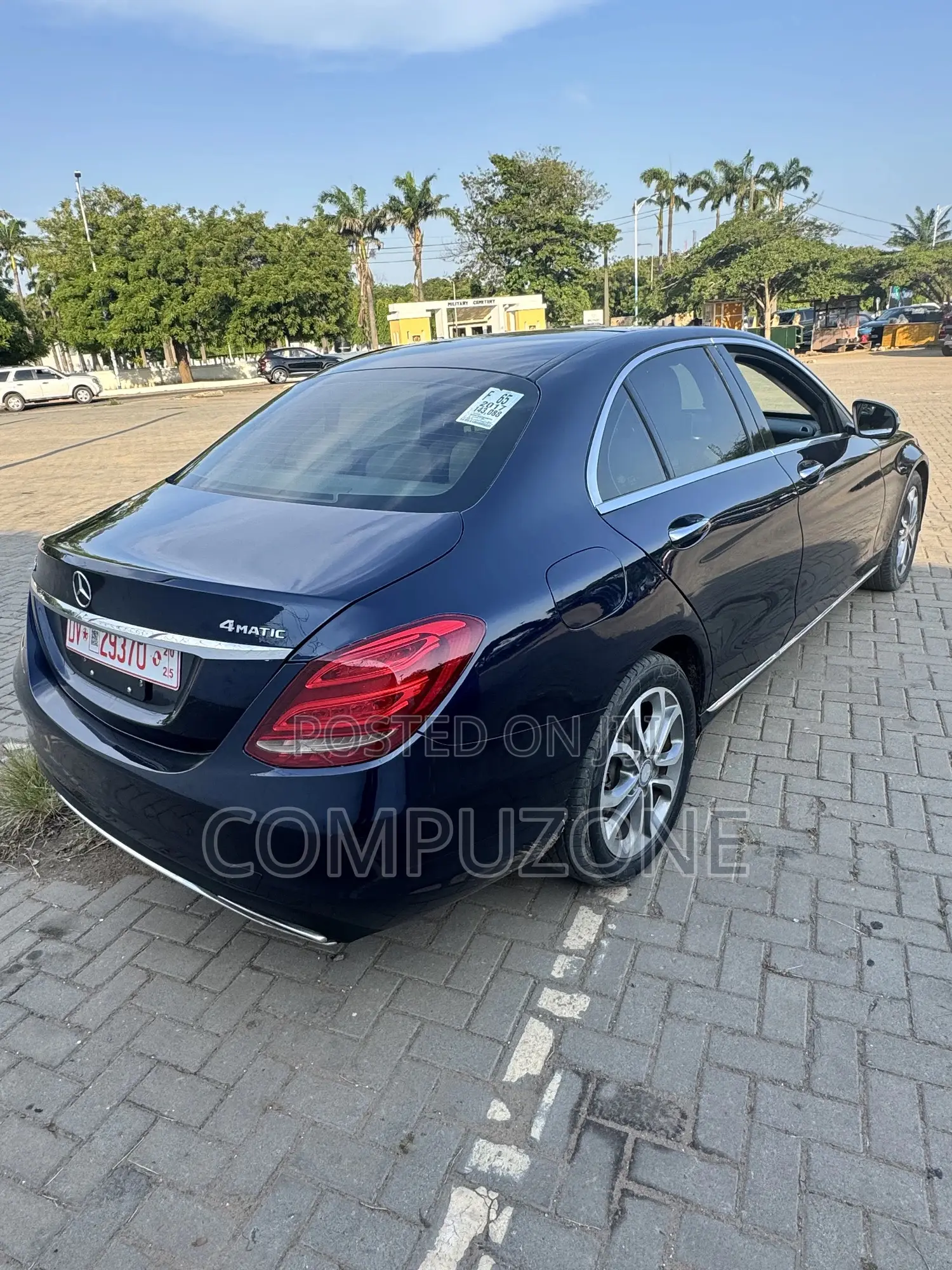 Mercedes-Benz C300 Luxury 4matic Sedan AWD (2.0L 4cyl 7A) 2017 Blue