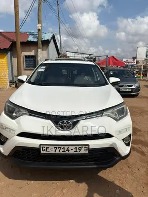 Toyota RAV4 2017 White