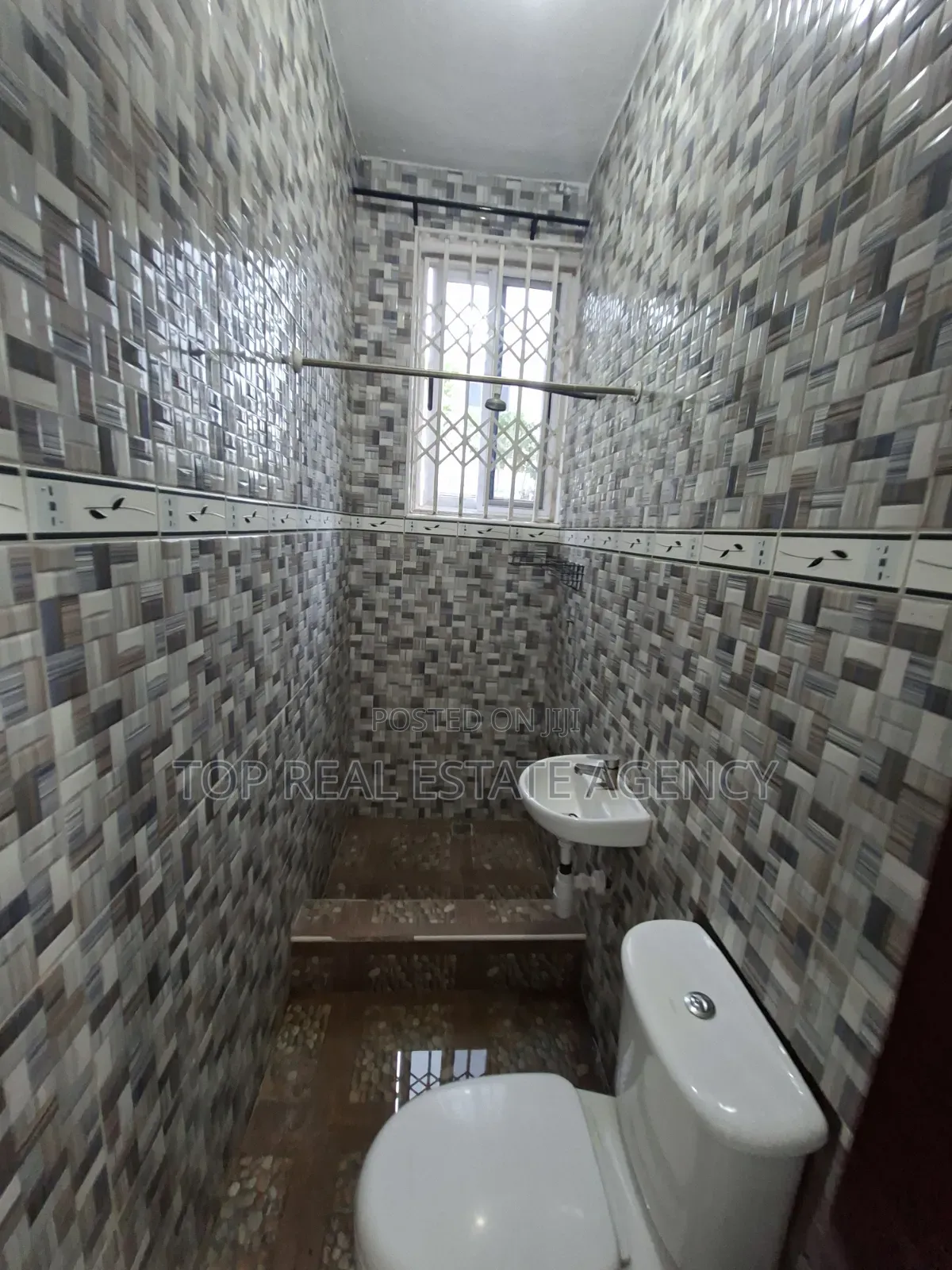 2bdrm Apartment in Agbogba ,,, Ga East Municipal for rent