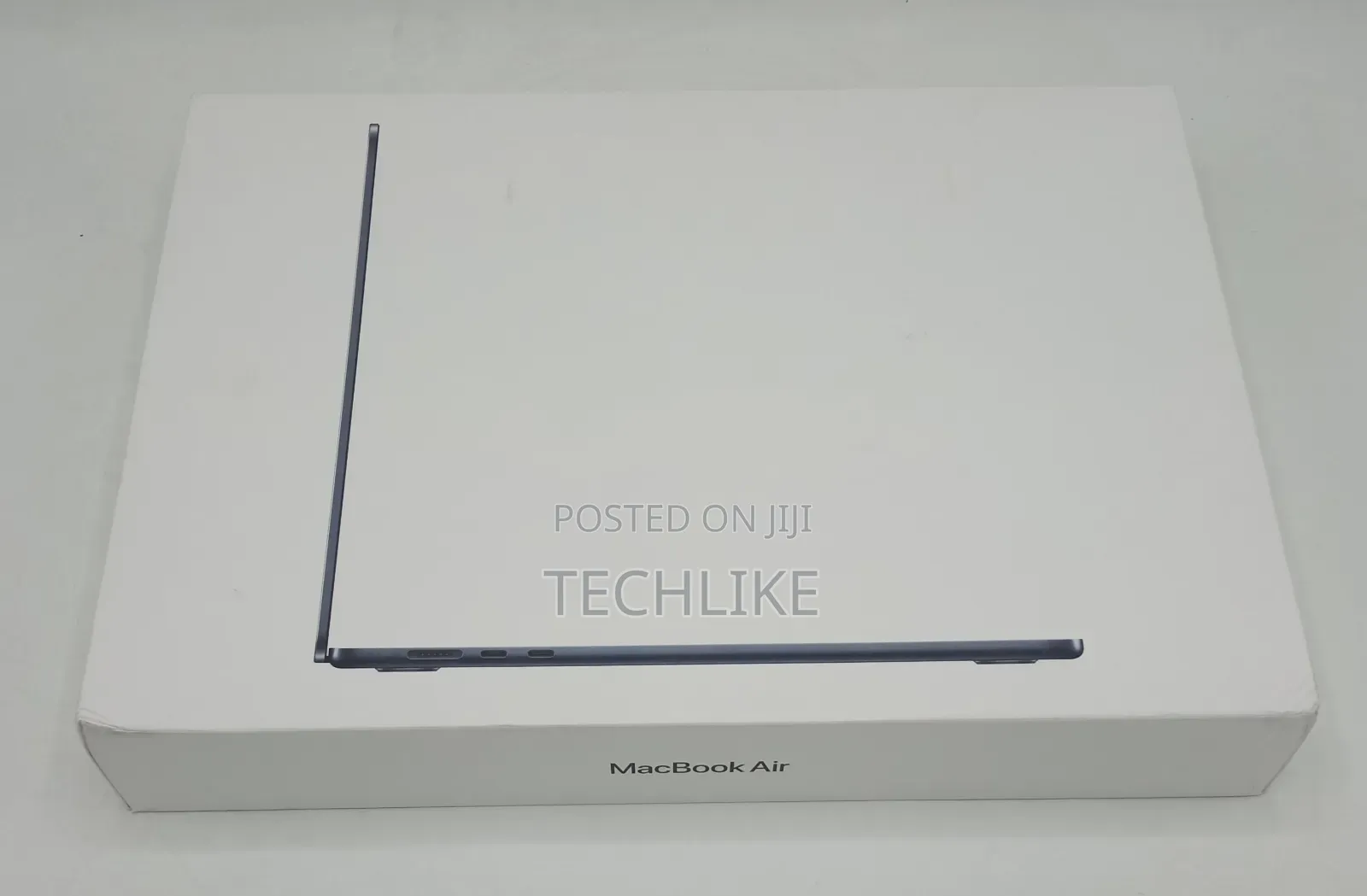 New Laptop Apple MacBook Air 2026 M5 13-inch 16GB Apple M5 SSD 512GB