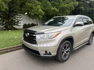 Toyota Highlander Limited 4x2 V6 (3.5L 6cyl 8A) 2017 Brown