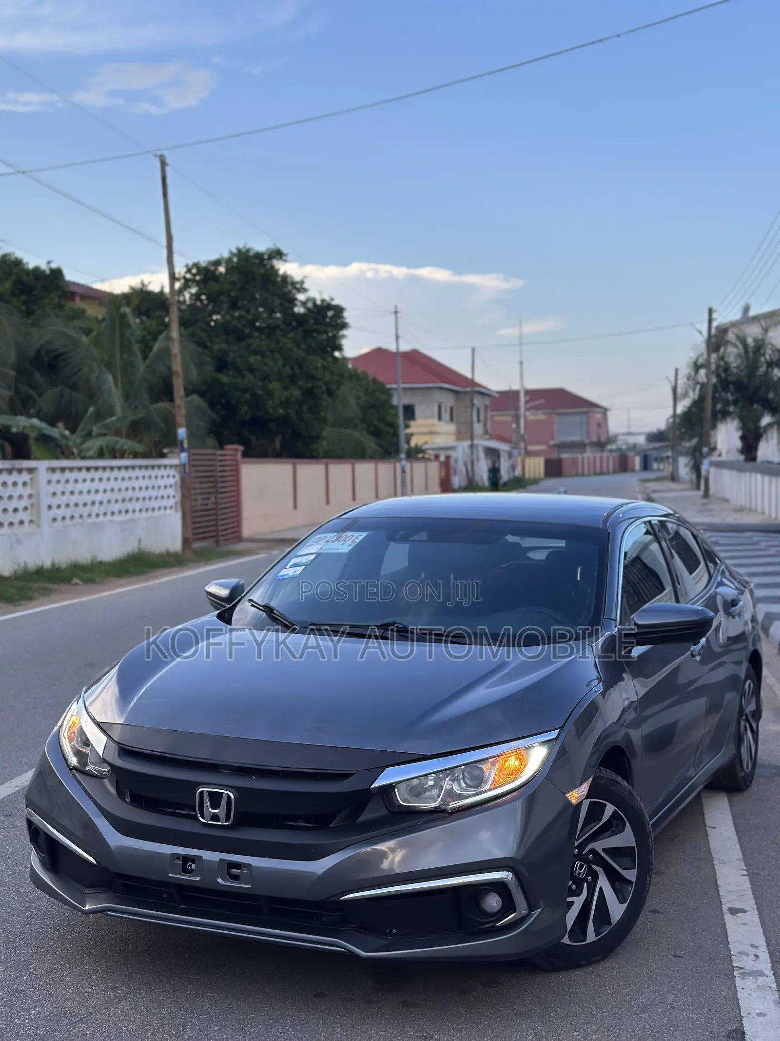 Honda Civic LX Hatchback 2019 Gray