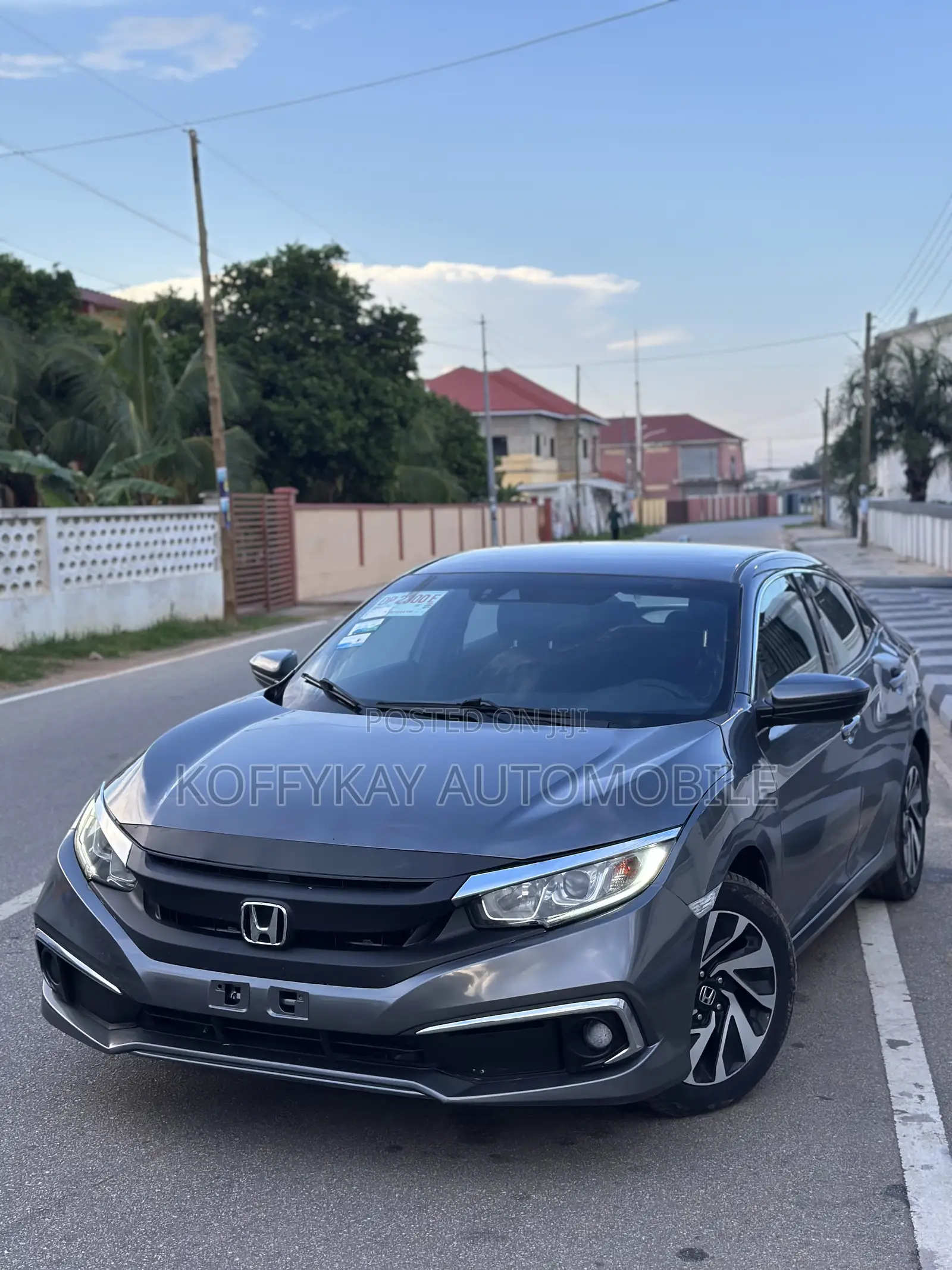 Honda Civic LX Hatchback 2019 Gray