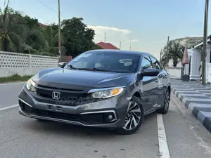 Honda Civic LX Hatchback 2019 Gray