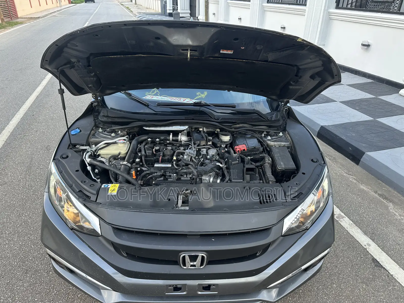 Honda Civic LX Hatchback 2019 Gray
