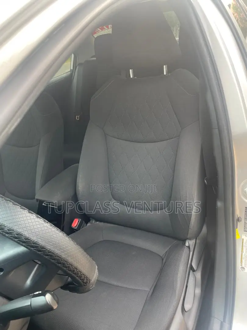 Toyota Corolla 2020 Silver