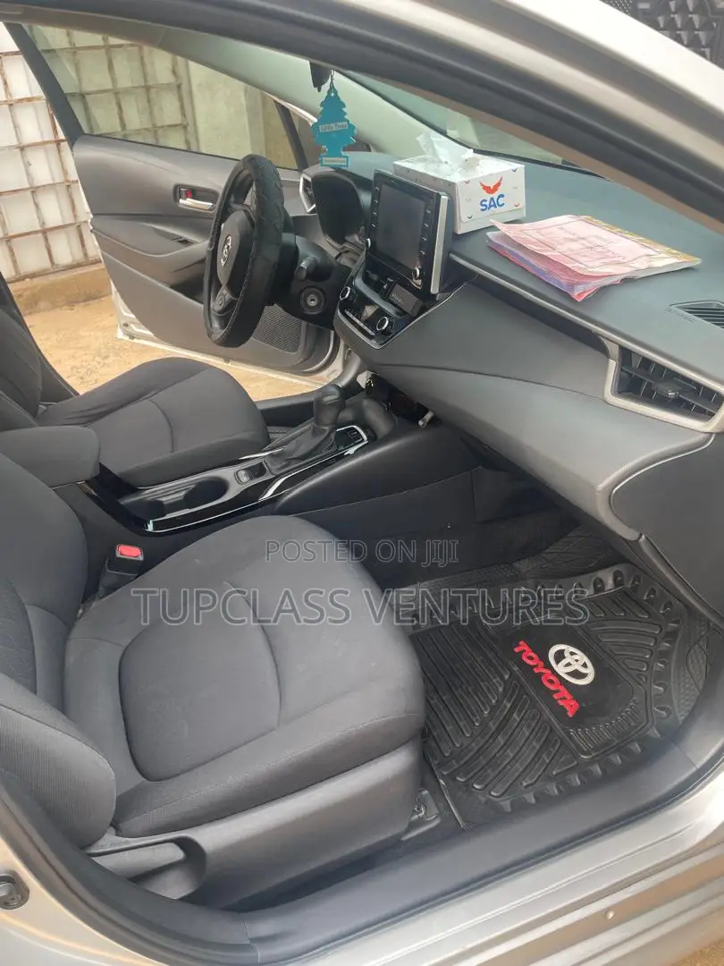Toyota Corolla 2020 Silver