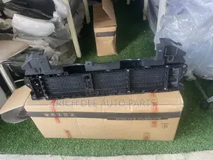 Honda Cr-v 2017, 2018, 2019, 2020, 2021 Shutter Grill With Motor