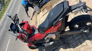Honda 2022 Red