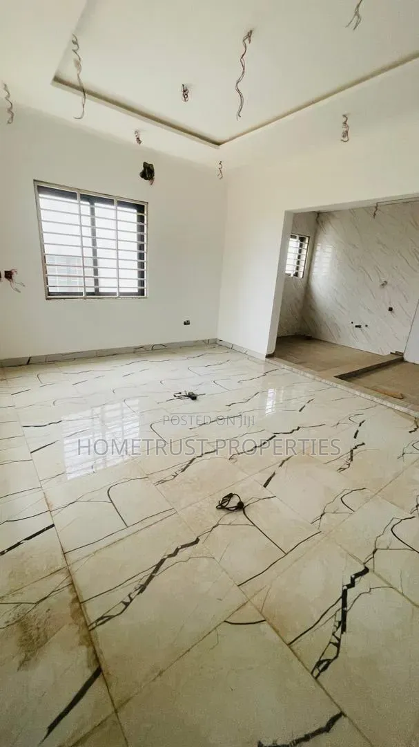 3bdrm Duplex in Ashongman Bank Of, Kwabenya for sale