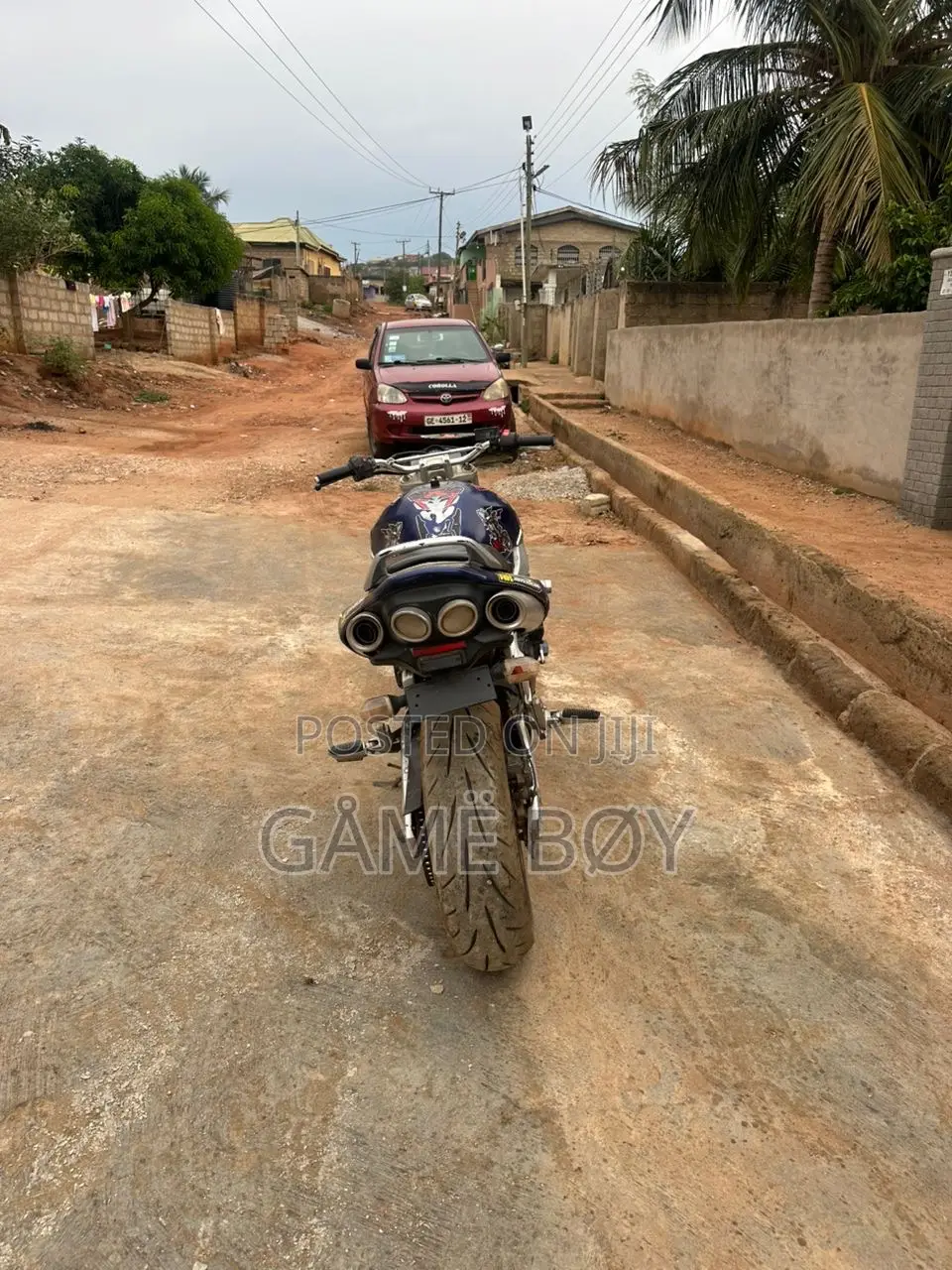 Suzuki GSR 2010 Blue