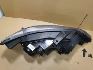 Headlight for 2009-2012 Kia Sorento