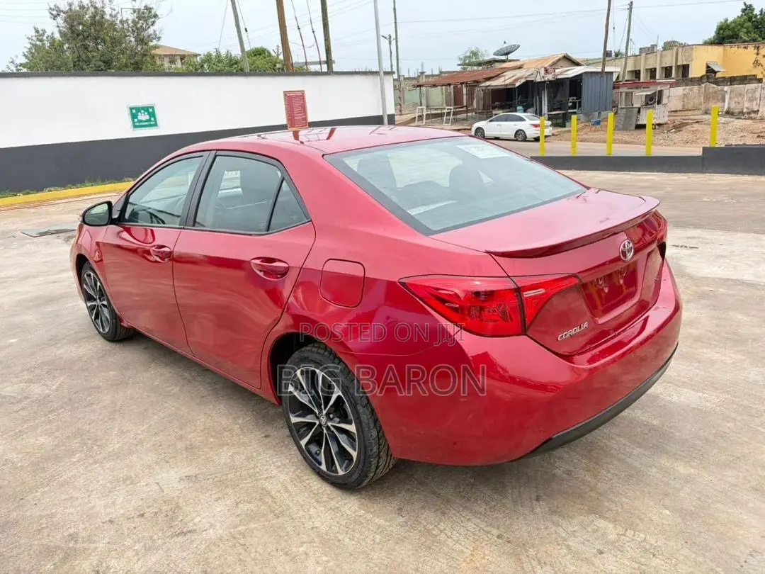 Toyota Corolla SE 4dr Sedan (1.8L 4cyl CVT) 2017 Red